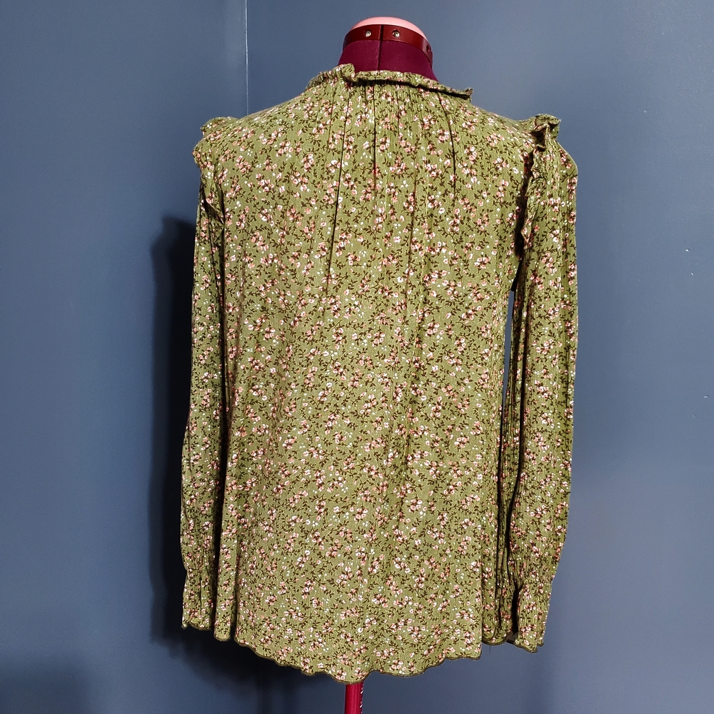 7th Ray Green Long Sleeve Blouse with Tiny Pink Flowers Size Small - Picture 3 of 7